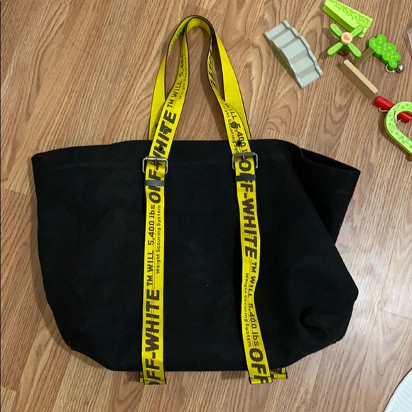 Authentic Off-White signature big bag - Picture 4 of 8